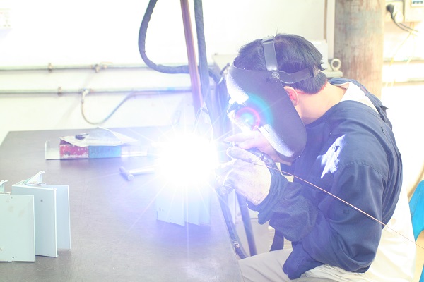 深圳五金沖壓件供應(yīng)商-誠瑞豐