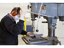 五金沖壓覆蓋件分類及模具裝配特點(diǎn)-深圳誠瑞豐五金沖壓公司