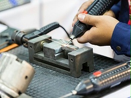 羅湖五金沖壓件加工廠，如何消除沖壓件的毛刺？