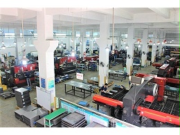 深圳鈑金沖壓加工現(xiàn)場是怎樣的？