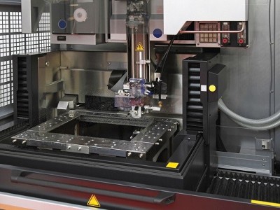 東莞五金沖壓廠，模具設(shè)計(jì)的幾個(gè)注意點(diǎn)-誠(chéng)瑞豐科技股份有限公司