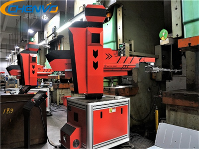 南山五金沖壓件加工廠，工件出現(xiàn)彎曲不平的解決辦法