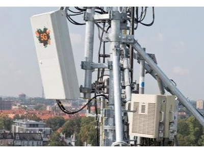 花都區(qū)鈑金加工廠的激光切割保障通信機(jī)箱精度