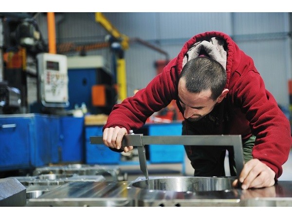 什么是澳門五金沖壓件加工廠？沖壓模具零件及加工特點(diǎn)