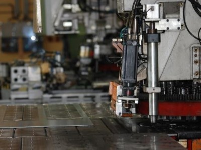 深圳鈑金加工廠常用的3種材料：合金銅、鋼、鋁