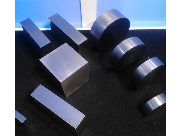 沖壓模具材料的種類(lèi)及特性 沖壓模具材料的種類(lèi)及特性