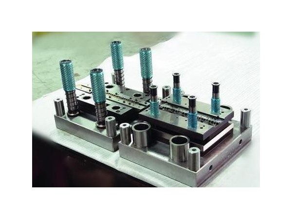 西鄉(xiāng)五金沖壓件加工廠，5個沖壓模具安裝技巧