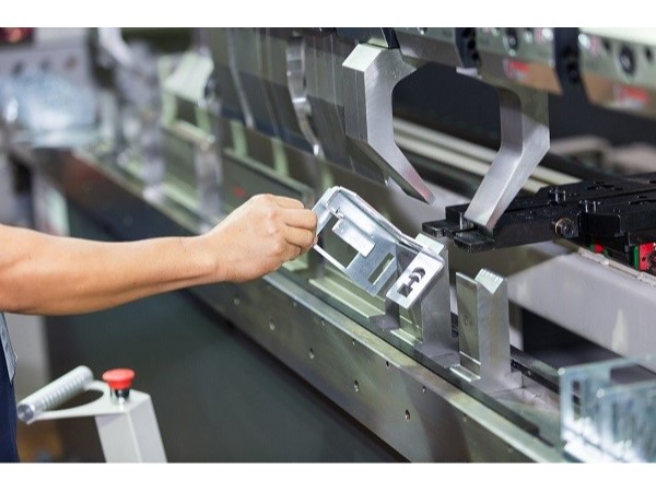 廣州沖壓件廠，修復(fù)沖壓模具需要哪些知識(shí)？