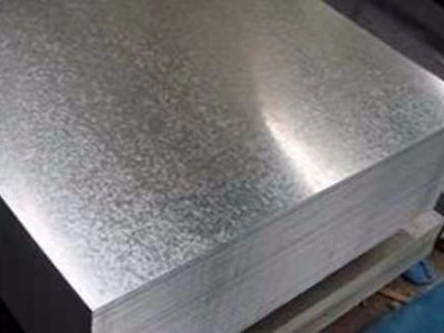 在精密五金沖壓模具加工廠里，鍍鋅板氧化后怎么處理？