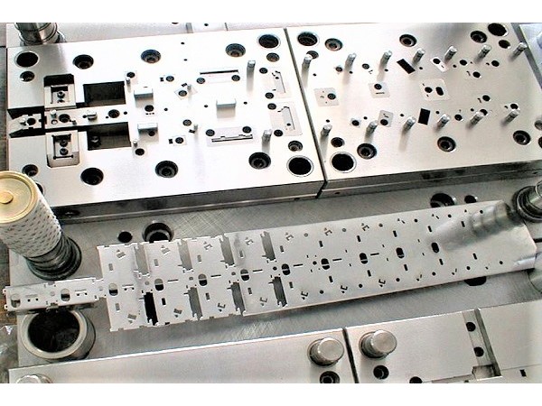 五金沖壓模具報(bào)廢管有哪幾條規(guī)定？