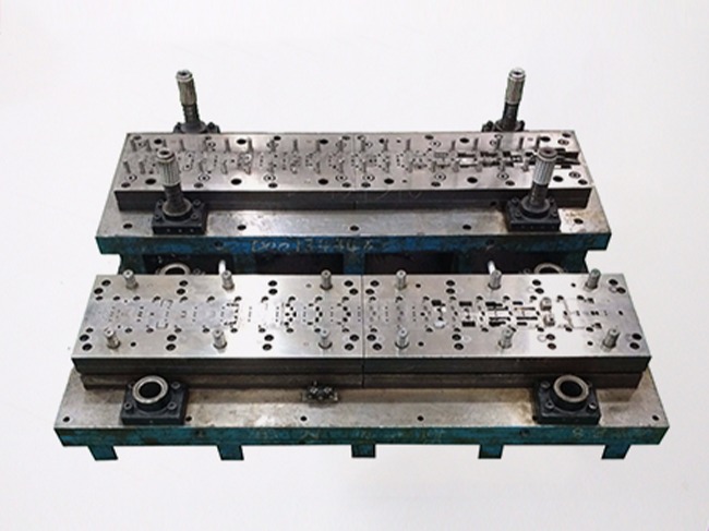 精密五金沖壓連續(xù)模 精密五金沖壓連續(xù)模